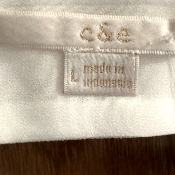 c&e Women’s Blouse - Picture 5 of 7